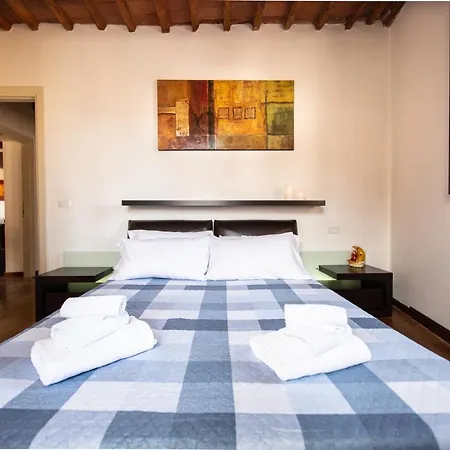 Serena Apartment, Cosy Close Center Town Lucca