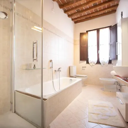 Serena Apartment, Cosy Close Center Town Apartment Lucca