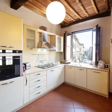 Apartment Serena Apartment, Cosy Close Center Town Lucca